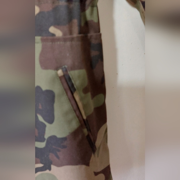 Camouflage Print Coat with Hood and Drawstring Waist - Picture 6 of 10